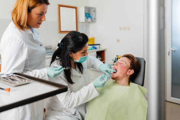 Best Walk-In Emergency Dental Services in Lawrence, KS